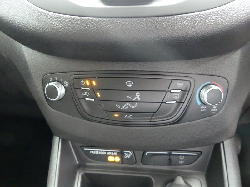 Ford Tourneo Courier Photo 3a1162e4-177e-4d78-99ec-919551562afc.jpg
