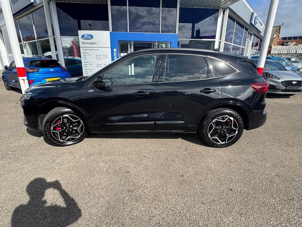 Ford Kuga Photo 3a27ffe3-04c8-4a48-b29a-0d56bce8aea2.jpeg