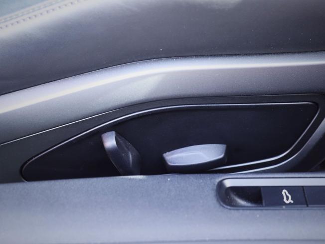 PORSCHE 911 Photo 26