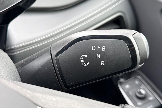 VOLKSWAGEN ID.3 Photo 27