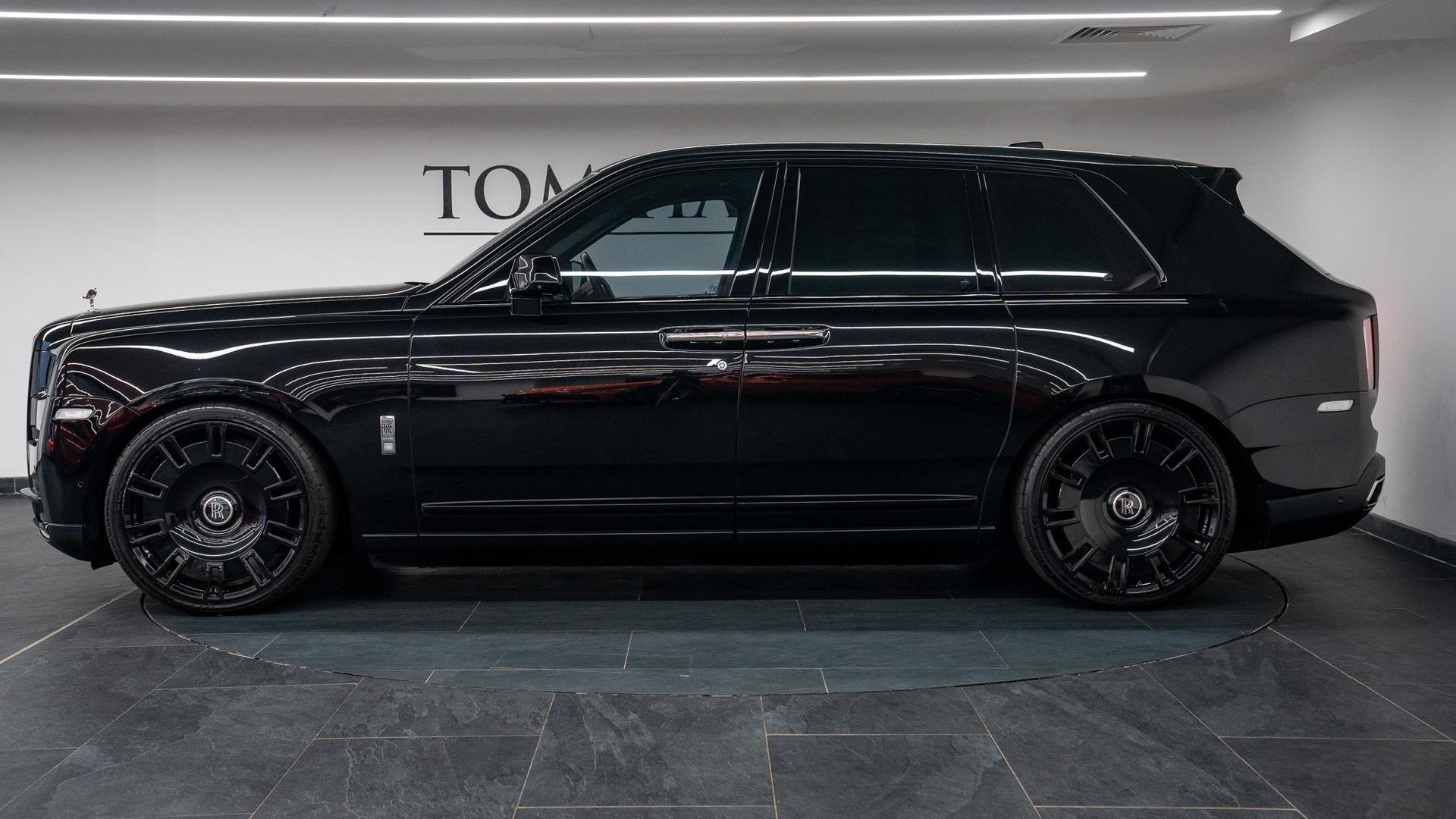 Rolls-Royce Cullinan Photo 3a3478d4-99f8-4c17-a5e1-5fcd083f4ca3.jpg