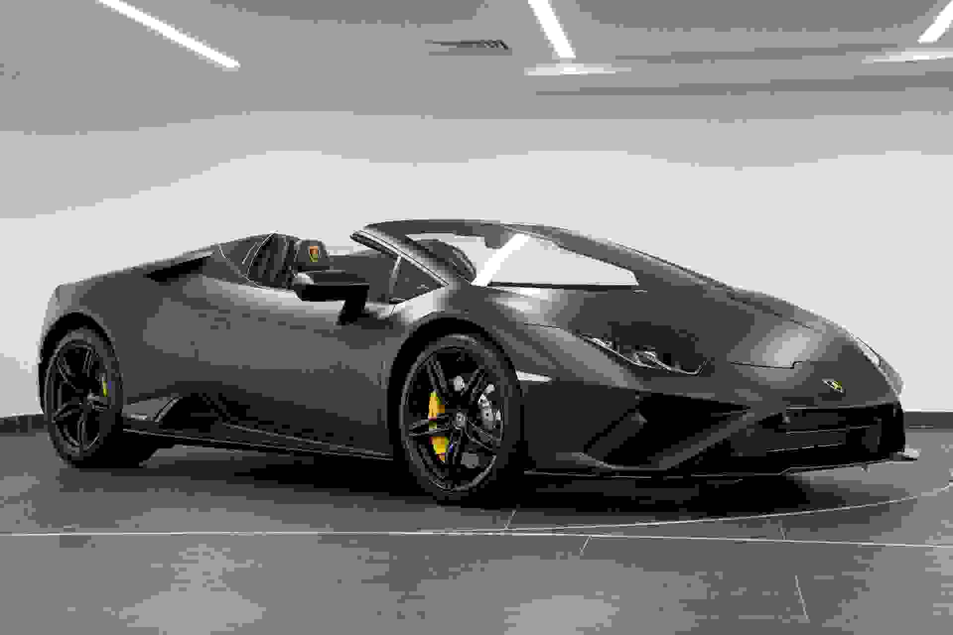 Lamborghini HURACAN Photo 3a3521aa-b332-46c6-bb0d-e0ecf9f094f1.jpg