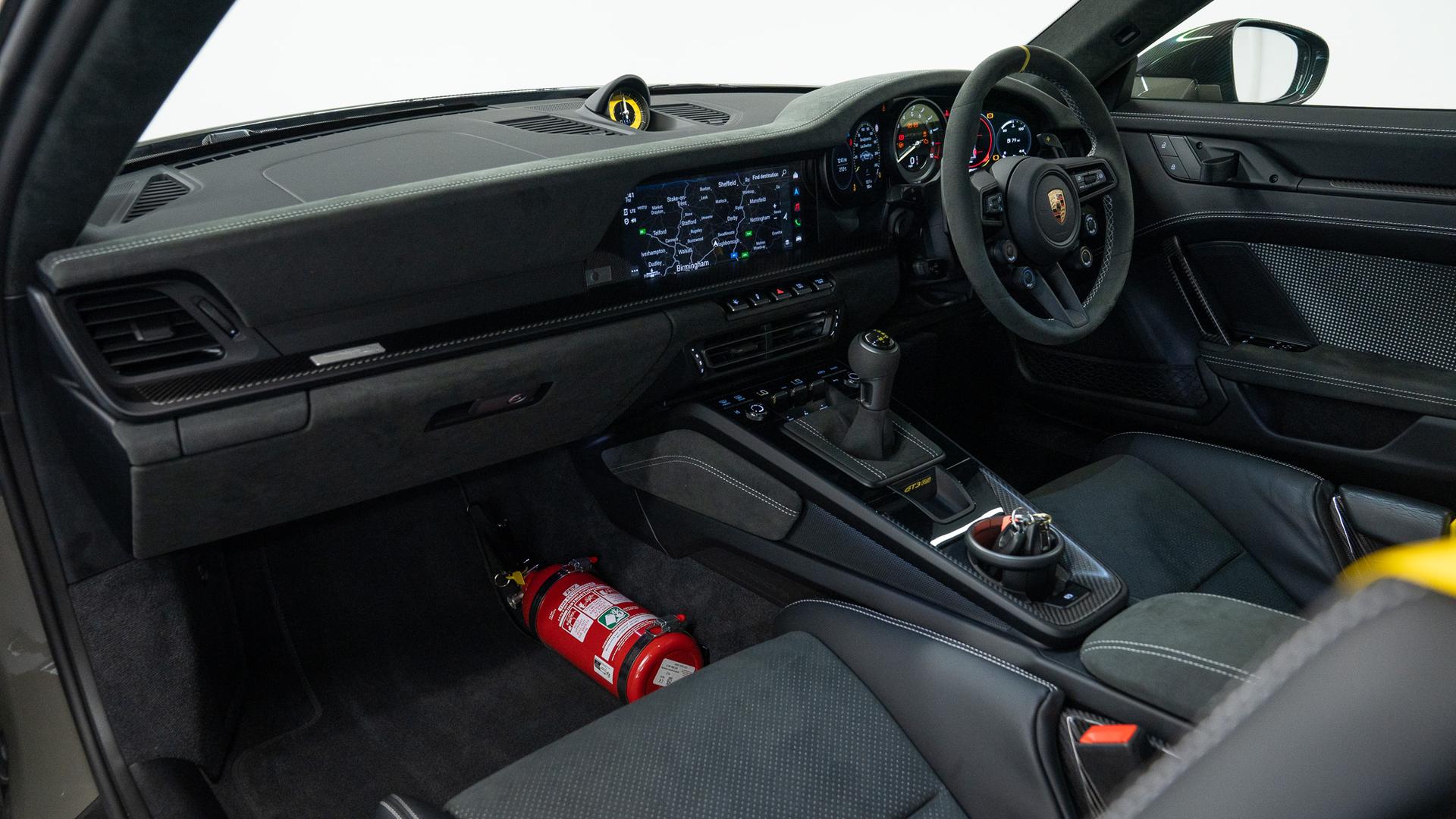 Porsche 911 Photo 3a44b1c9-0262-435c-9c27-f76db98b4fff.jpg