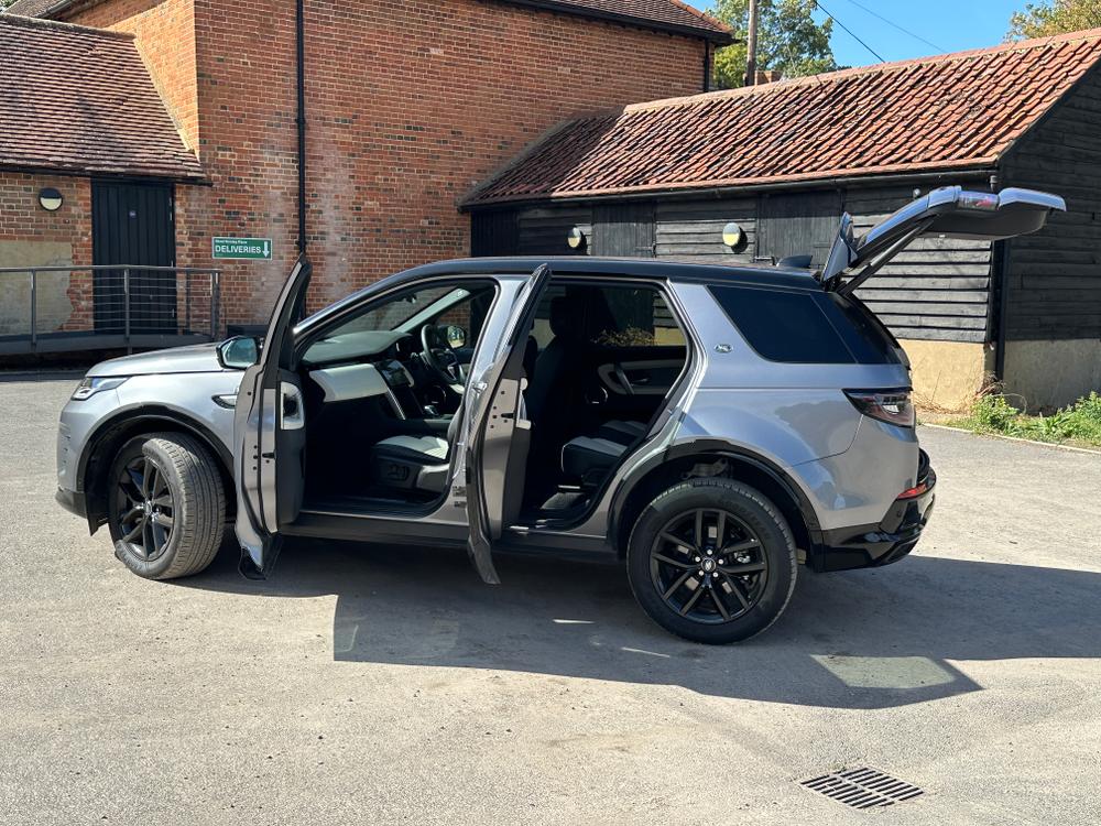 Used Land Rover Discovery Sport 1.5 P270e 12.17kWh Dynamic SE Auto 4WD LJ74DTO 12