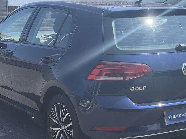 Volkswagen Golf Photo 3a5d07d4-fa3d-4615-9bfb-52e832ddcd3d.jpg