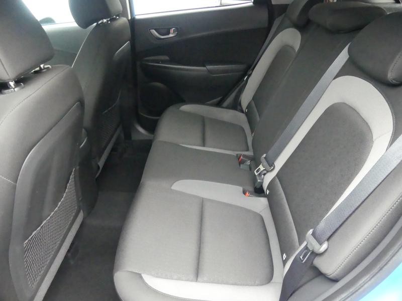 Hyundai KONA Photo 3a6eef02-77e7-49b6-8121-e92a73916901.jpg