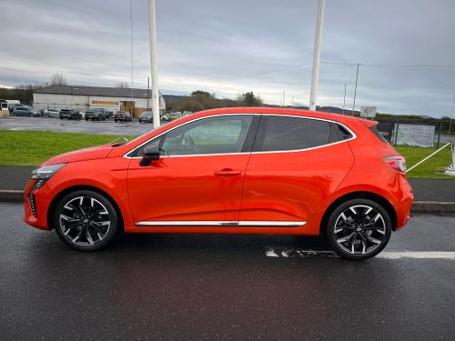 Renault CLIO Photo 3a6ffd5f-7630-4ce6-a653-02678545679e.jpeg