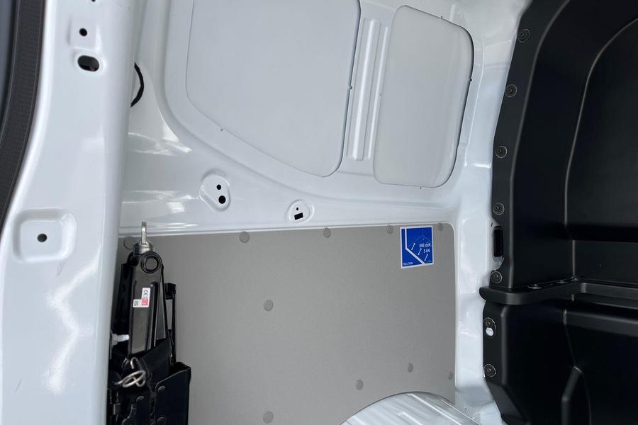 Ford TRANSIT CUSTOM Photo 3a7e6248-91f9-4876-a6b2-3acc28a98ac2.jpg