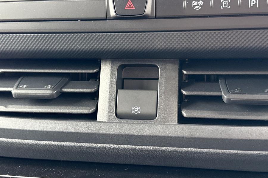 Ford TRANSIT CUSTOM Photo 3a863ab4-33cb-4863-be02-ba4efe1abc66.jpg