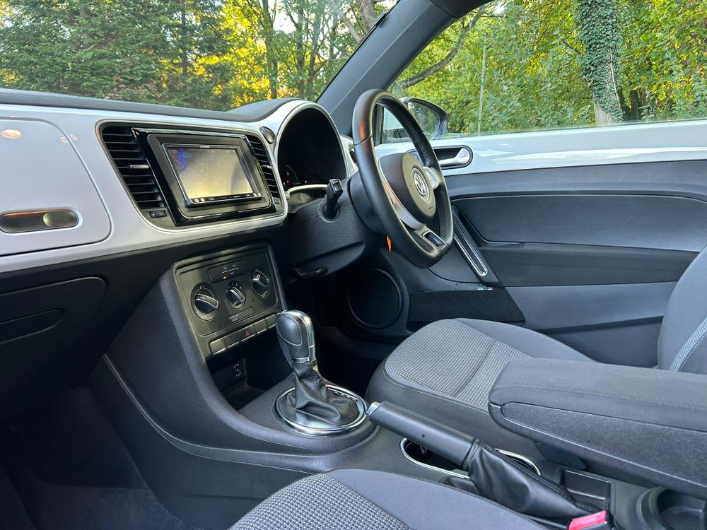 Used Volkswagen Beetle LF62UXY 17