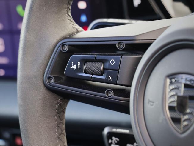 PORSCHE Macan Photo 23