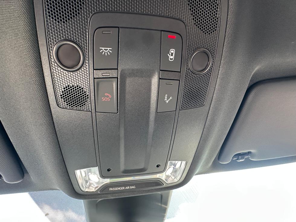 Audi Q3 Photo 3a92abd8-e617-4d04-8bfa-8a6ba5b9a3e9.jpeg