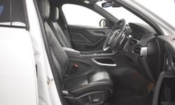 Jaguar F-PACE Photo 24