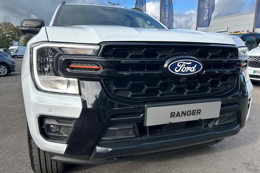 Ford RANGER Photo 3a9c2d20-3af0-4098-8b3e-feac21e7a839.jpg