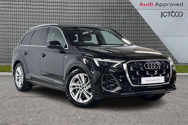 AUDI Q7 Photo 1