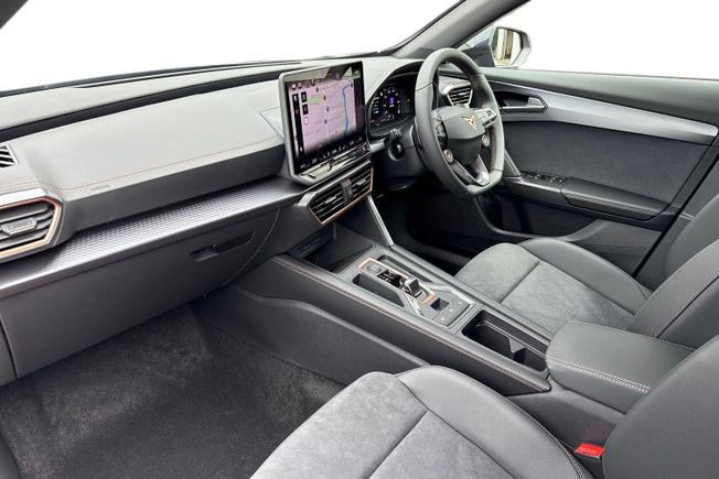 CUPRA Formentor Photo 2