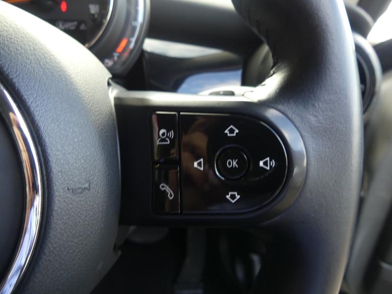 MINI Hatch Photo 3ab91e1d-6c92-4518-826f-362a12803f42.jpg