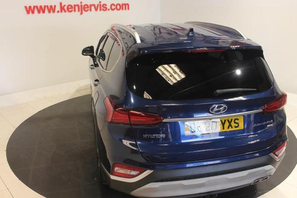 Hyundai Santa Fe 2.2 CRDi Premium SUV 5dr Diesel Manual 4WD Euro 6 (s/s) 7 Seat (200 ps) Photo 5