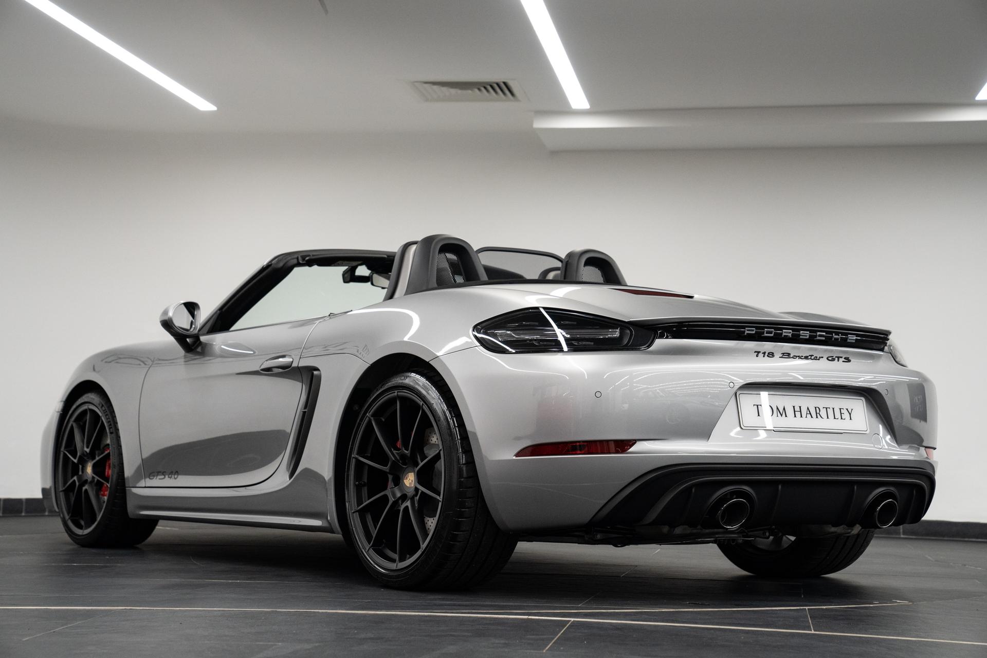 Porsche 718 Photo 3ac3106f-ef30-4b05-99ce-d4cebe7223c9.jpg