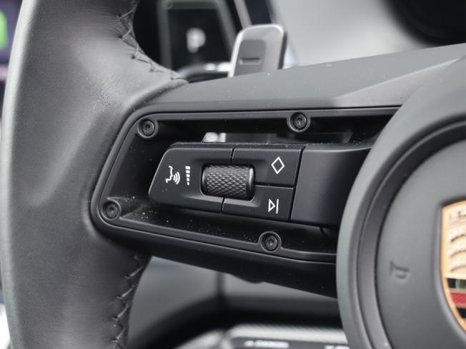 PORSCHE Panamera Photo 21