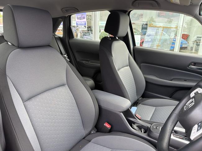 Honda Jazz Photo 3ac664de-dc3b-4fad-bc33-38ed25fd0e8a.jpg