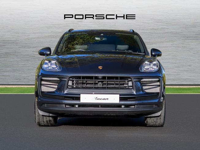 PORSCHE Macan Photo 6