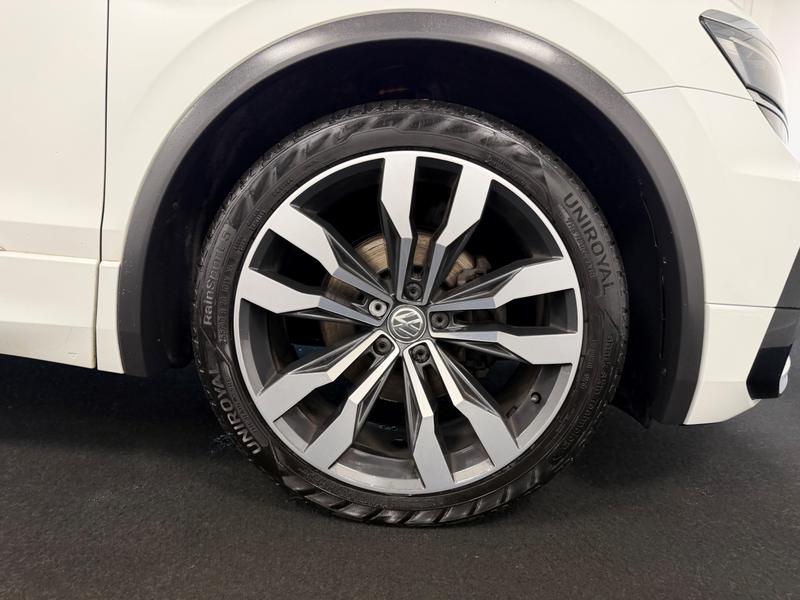 Volkswagen Tiguan Photo 3ad251c4-8cc4-41f6-9174-7e8988900dc8.jpg
