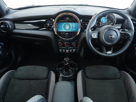 MINI Hatch Photo 3ad995de-f114-423a-bb8f-66b65531bc1a.jpg