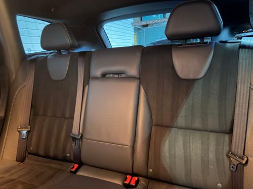 Volvo XC60 Photo 3b00666c-63bd-42a3-ade3-977a385577a6.jpeg