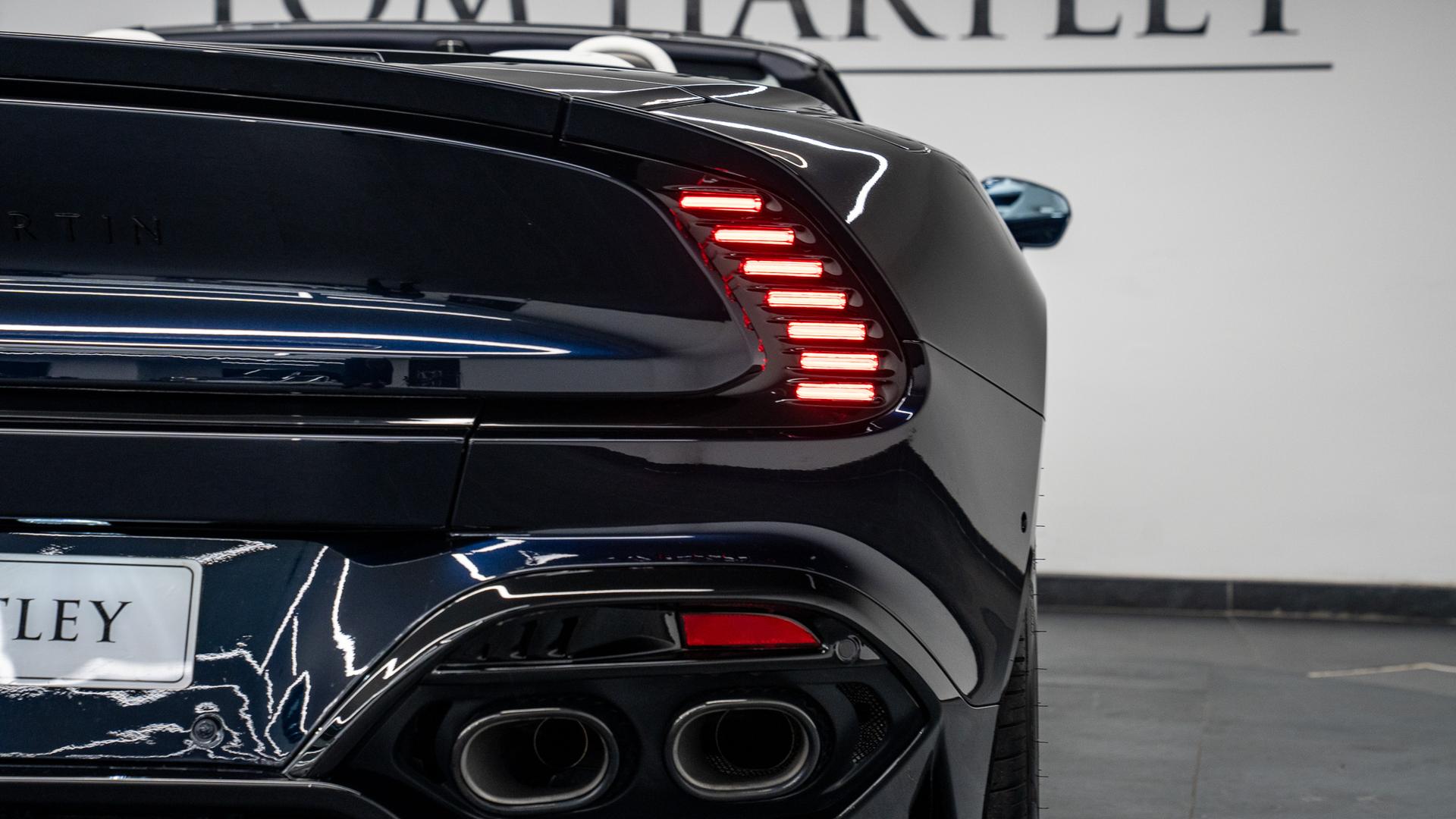 Aston Martin Vanquish Photo 3b06e372-d7e2-4697-9a79-af191101898c.jpg