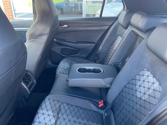 Volkswagen Golf Photo 3b11c840-0170-406d-999b-026e855b357b.jpg