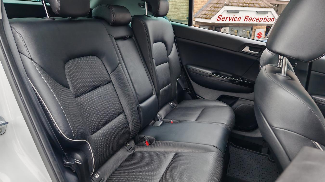 Used Kia Sportage LA69HHC 14