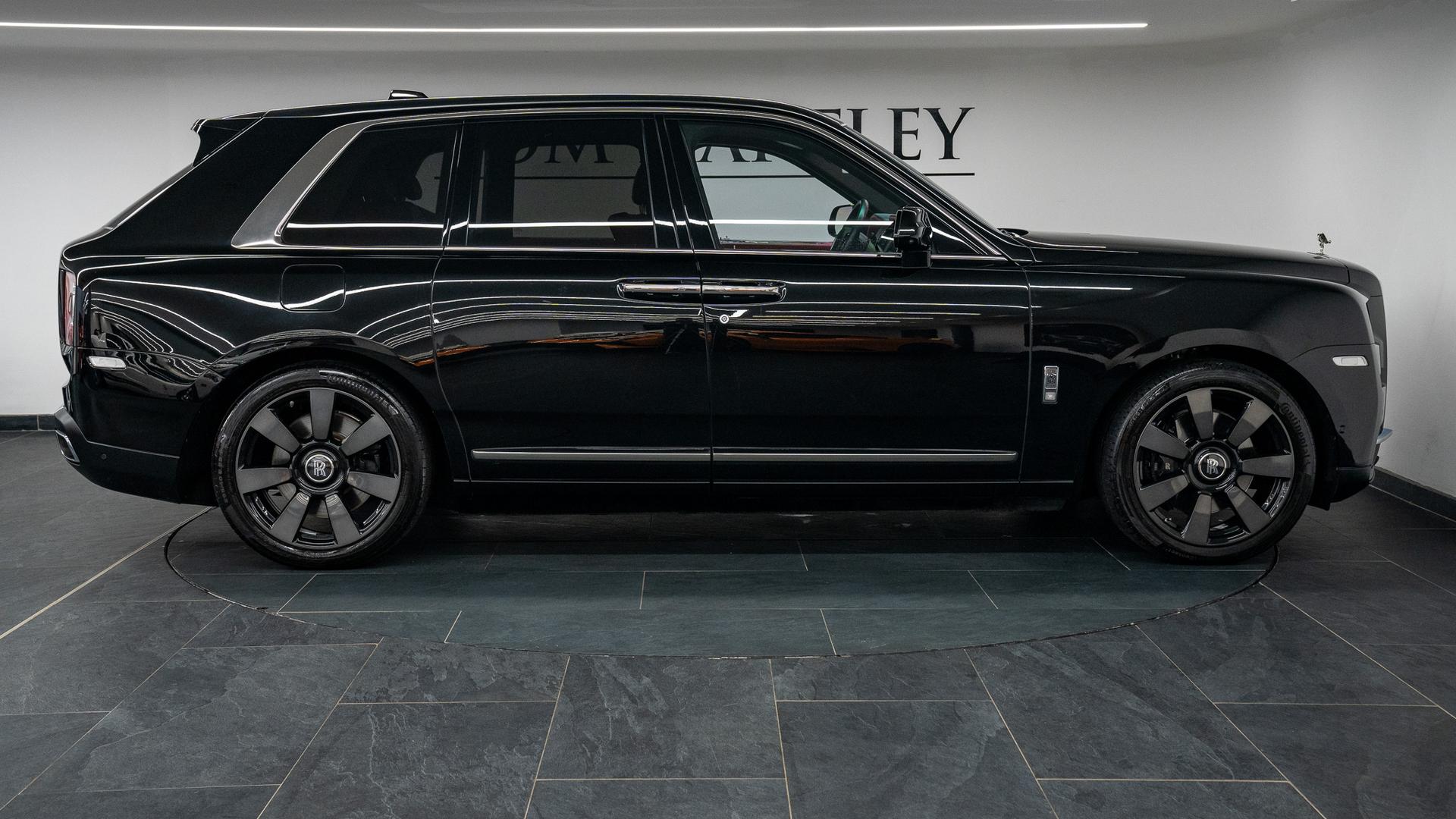 Rolls-Royce Cullinan Photo 3b2685df-bbee-44d8-9de1-3a81e3015d05.jpg