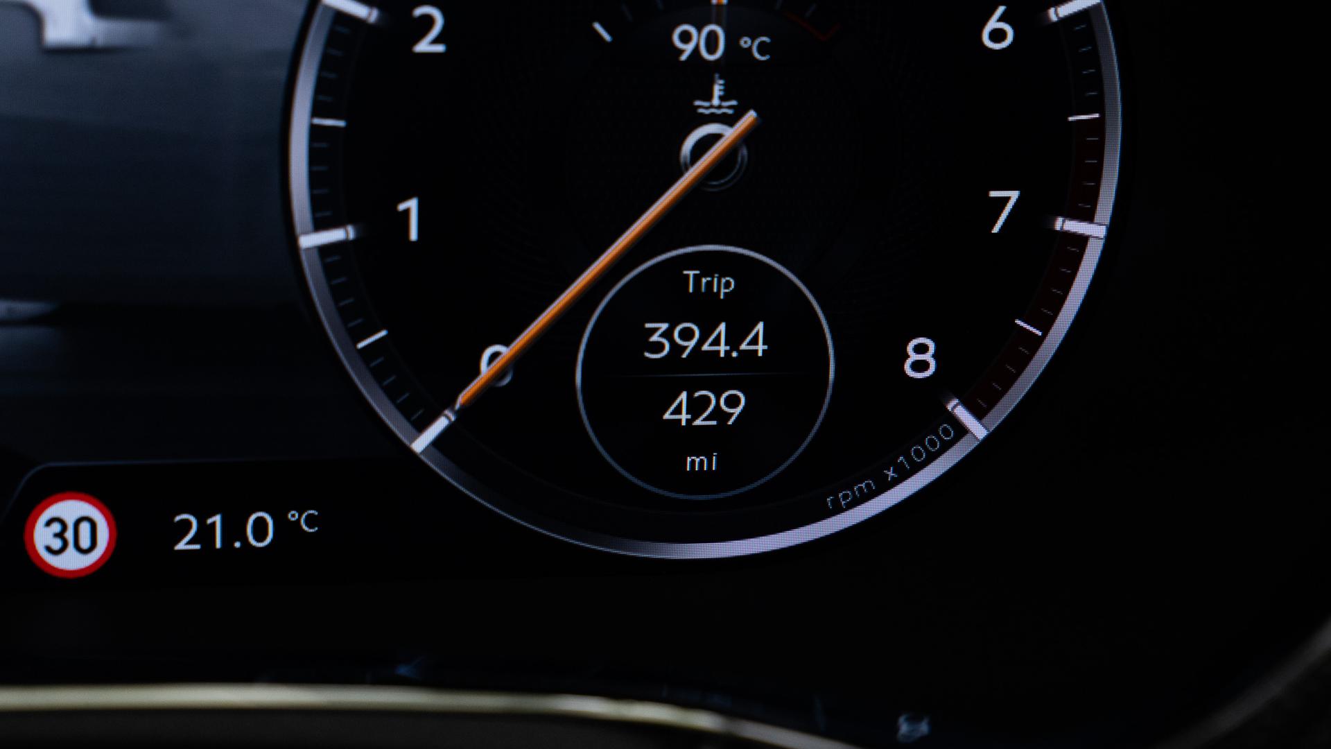 Bentley Continental Photo 3b27dc1b-baf7-449d-b8df-8670254e01f1.jpg