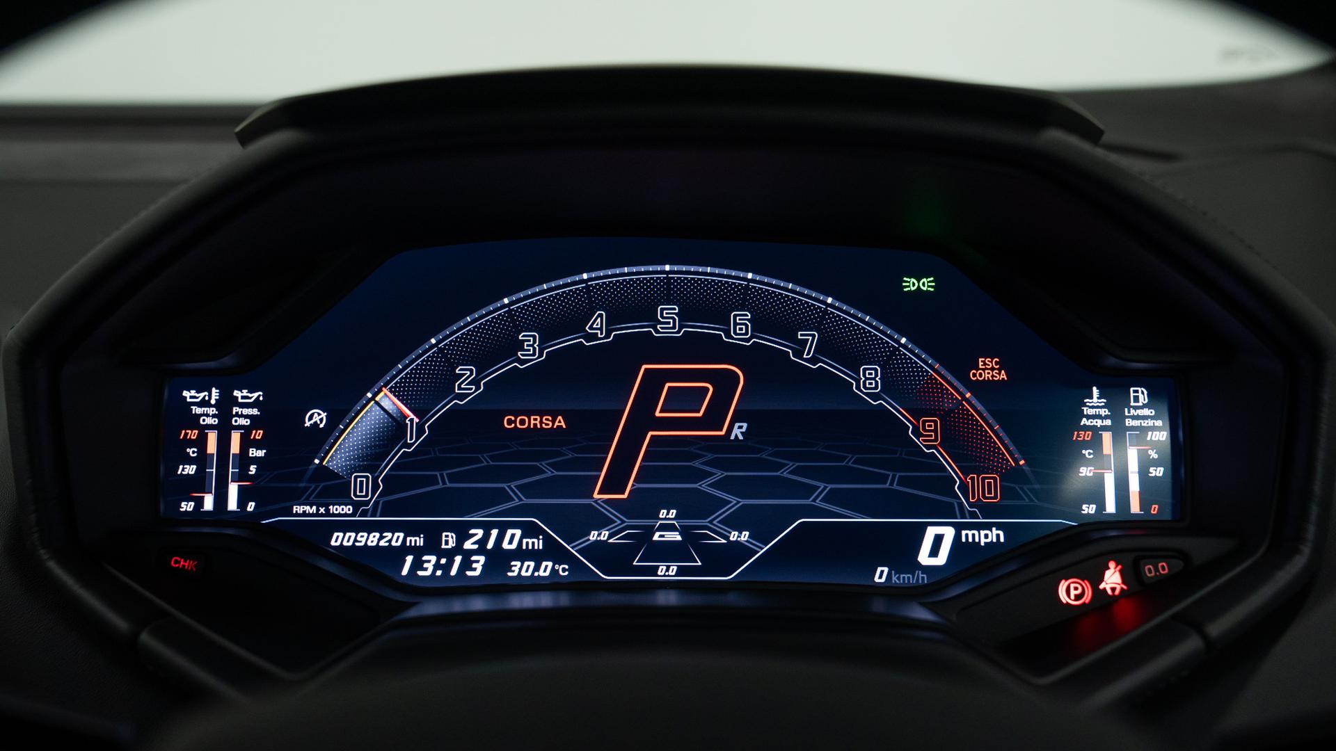 LAMBORGHINI Huracan Photo 3b7541ff-fd1f-4b5c-b0b7-5184e36edd5c.jpg