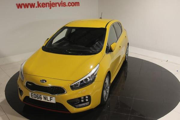 Kia Ceed 1.6 T-GDi GT Hatchback 5dr Petrol Manual Euro 6 (201 bhp) Photo 2