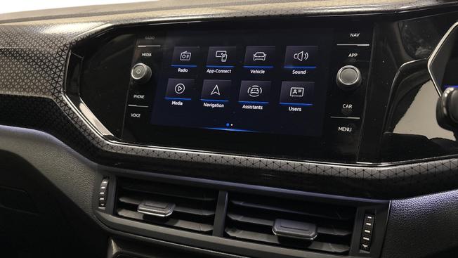 VOLKSWAGEN T-Cross Photo 8