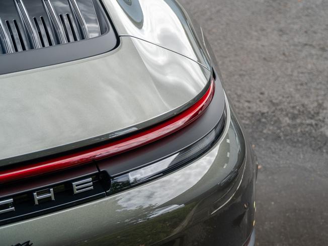 PORSCHE 911 Photo 40
