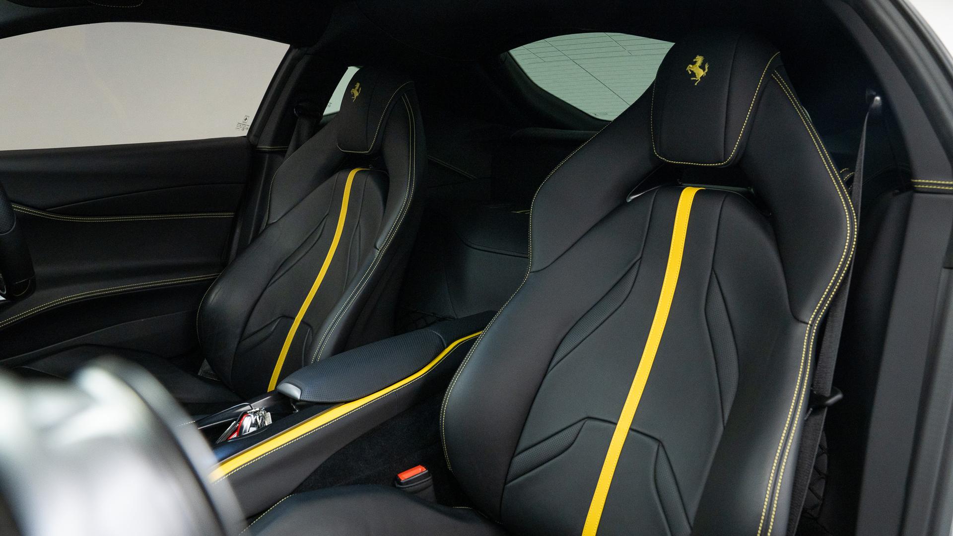 Ferrari 812 Photo 3b9aa3c2-99ee-4fab-9060-fe73858551a4.jpg