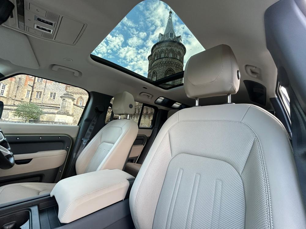 Used Land Rover Defender 110 LB21APX 21