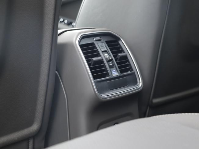 PORSCHE Macan Photo 34