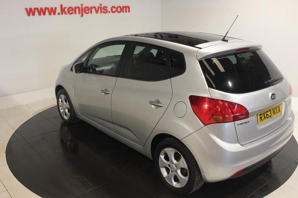 Kia Venga 1.6 EcoDynamics 3 MPV 5dr Petrol Manual Euro 5 (s/s) (123 bhp) Photo 4