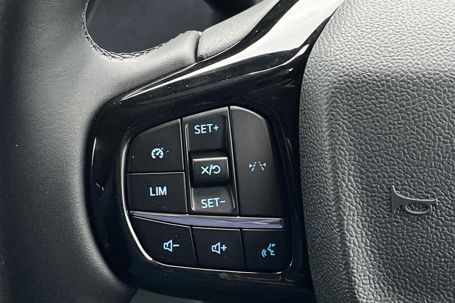 Used Ford TRANSIT CUSTOM L1DCIVPHEV06 30