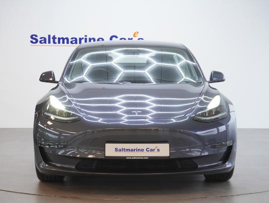 TESLA Model 3 Photo 3c25bb96-4e7d-4ee8-b584-9d7991484623.jpg