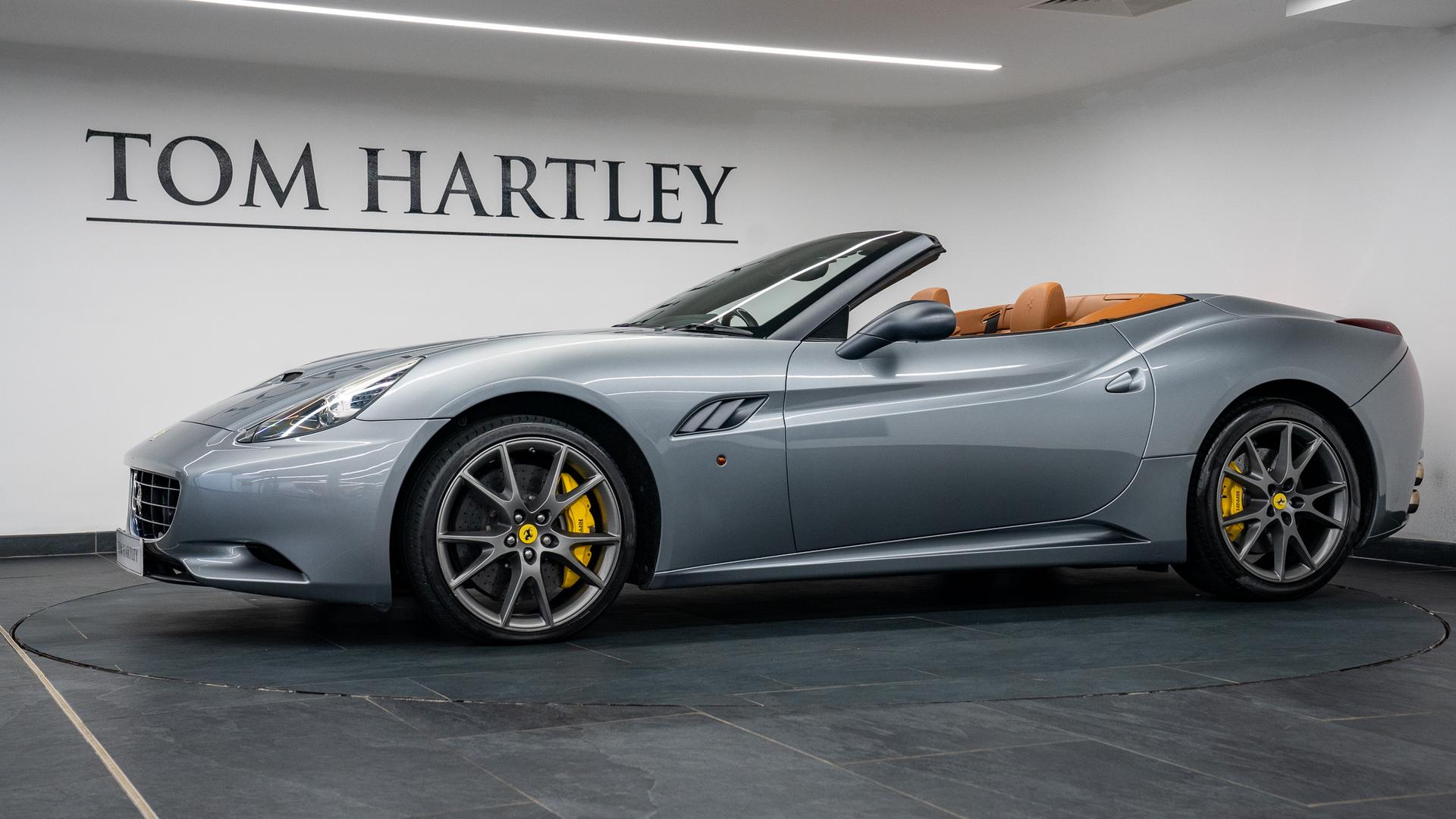 Ferrari California Photo 3c3102d6-7a5c-48a4-9b64-838b3231da2f.jpg