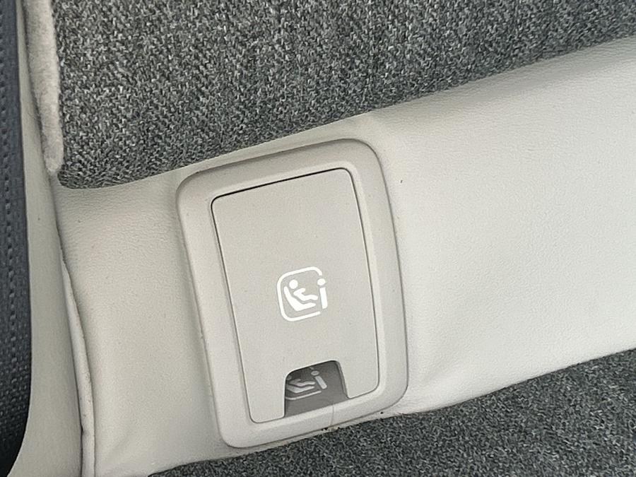 Mazda MX-30 Photo 3c390a1d-93a3-4abc-bb57-7e1ef19a415e.jpg
