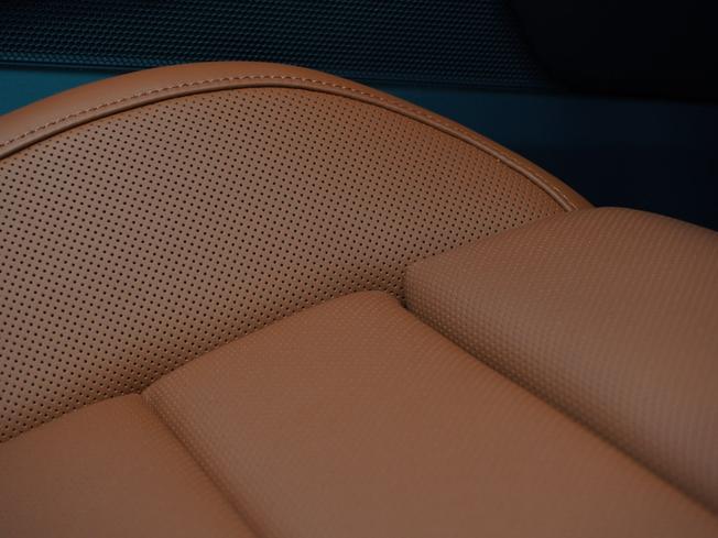 PORSCHE 911 Photo 15