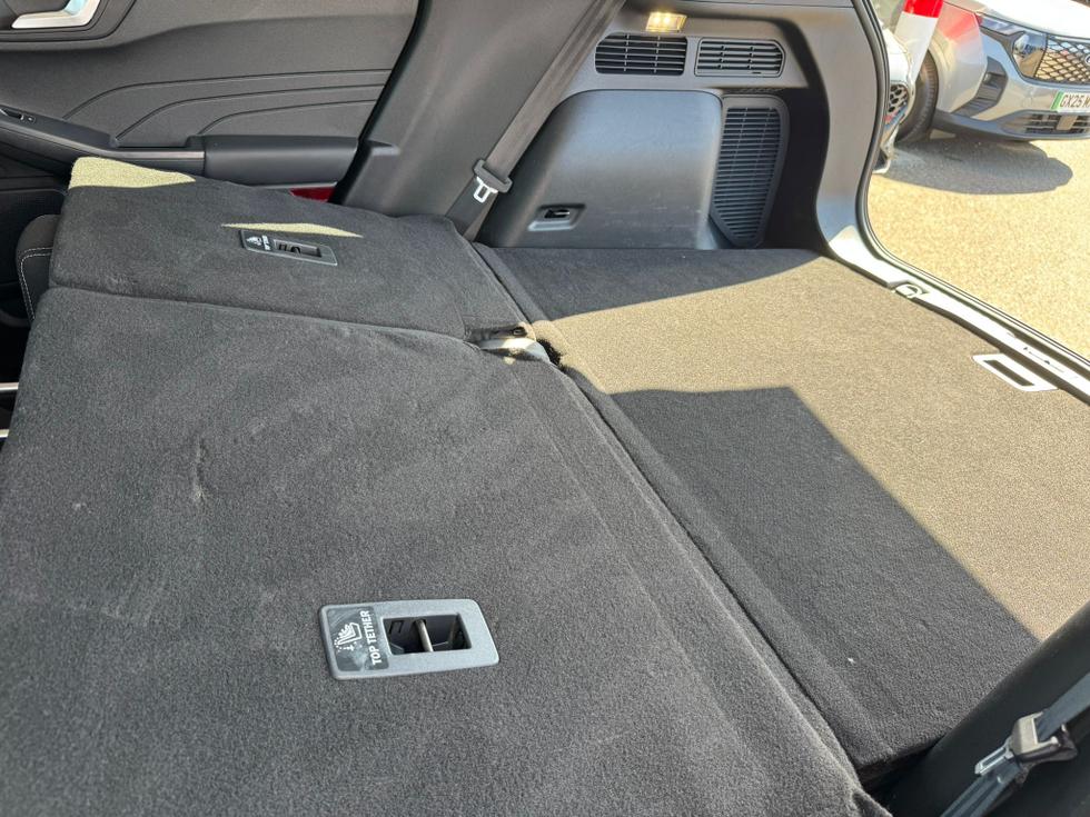 Ford Kuga Photo 3c52d063-44a0-49a9-9943-2cdba5fd76b7.jpeg