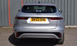 Jaguar F-PACE Photo 35