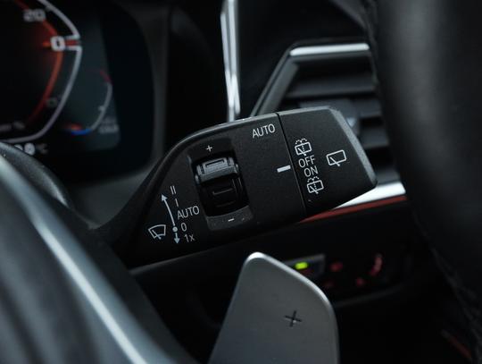 BMW 3 Series Photo 3c559fe2-80a1-43e6-ad9c-b35be4d428ed.jpg